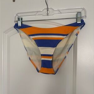 Triangl Maia Bikini Bottom in color Fonte